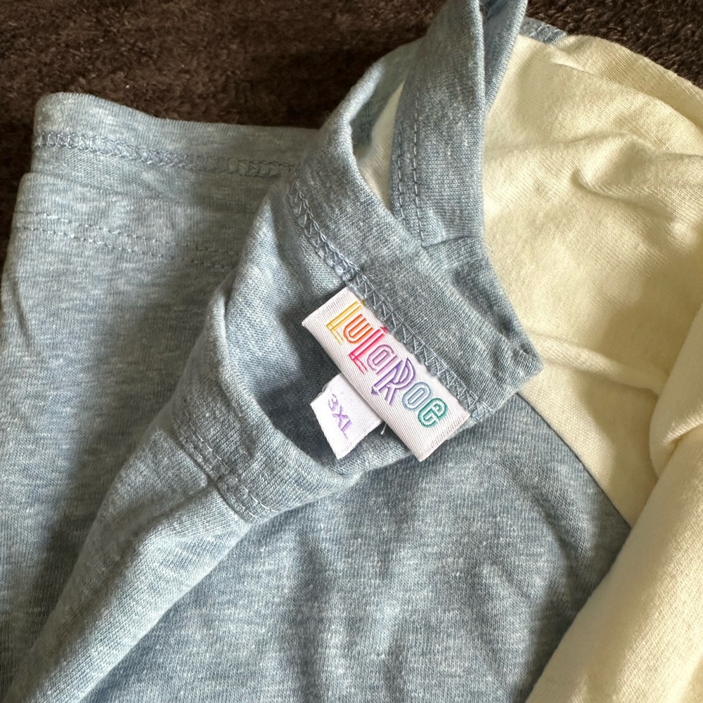 Lularoe 3XL Randy tee NWT - Picture 3 of 3